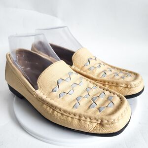 Valley Lane Loafers Womens Size 7 M Leather Butter Yellow Slip On Vintage Flats